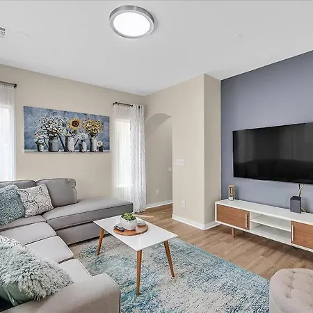 King Bed In Master Suite!